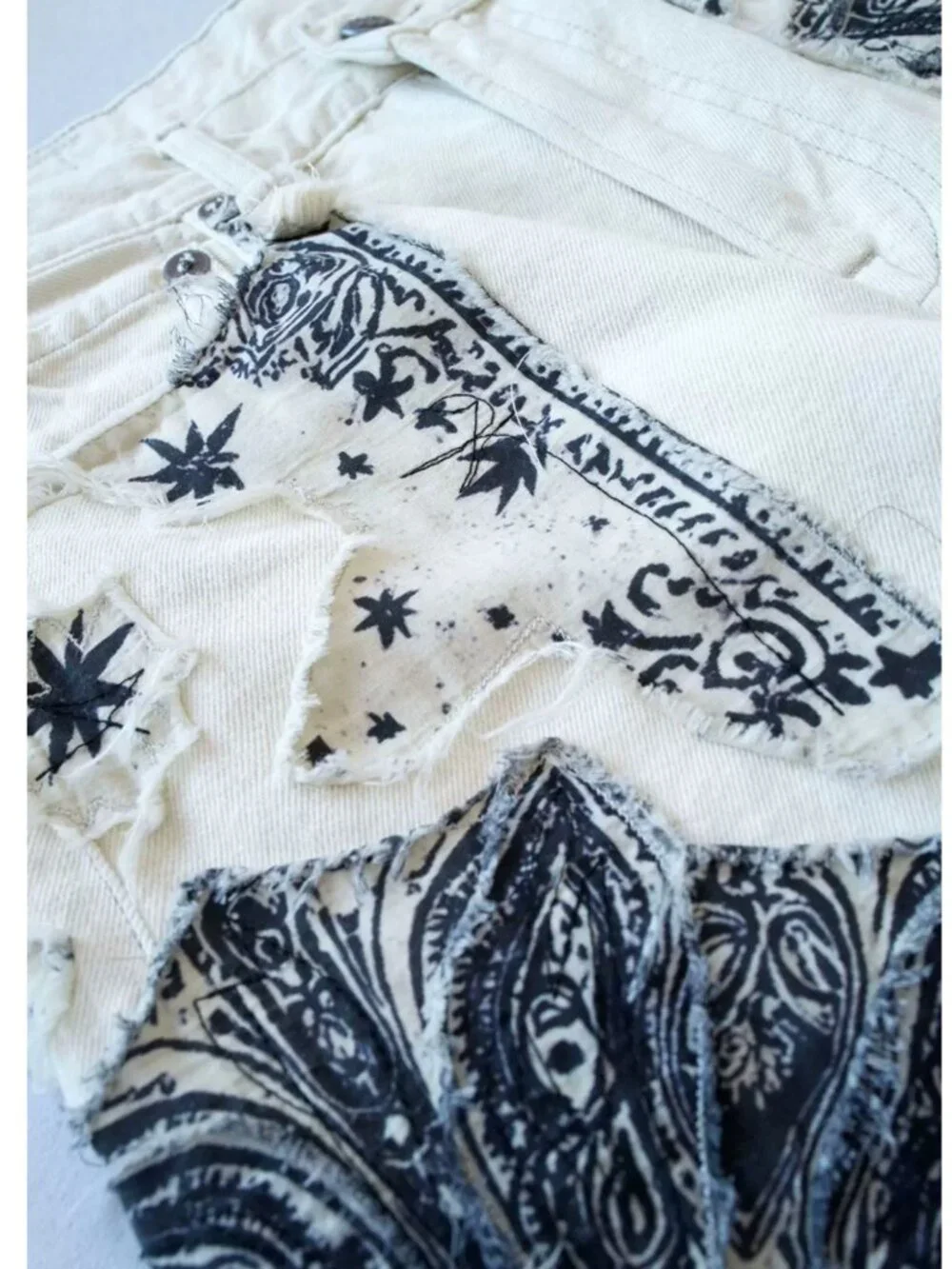 NWT R13 Relaxed Bermuda Short - Ecru Bandana Applique
